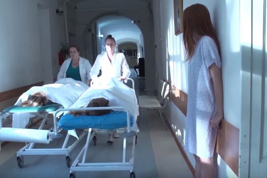 Порно Видео Девушки В Больнице Делают Аборт