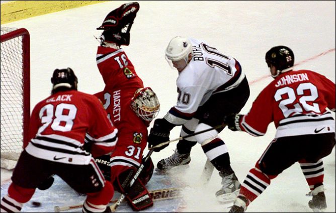 Лучшим новичком НХЛ сезона-1991/92 стал Павел Буре, а его младший брат был задрафтован "Монреалем".