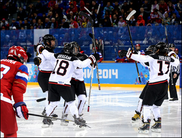 11 февраля 2014 года. Сочи. XXII Зимние Олимпийские игры. Хоккей. Женщины. Групповой этап. Россия — Япония — 2:1. Сборная Японии сравнивает счёт