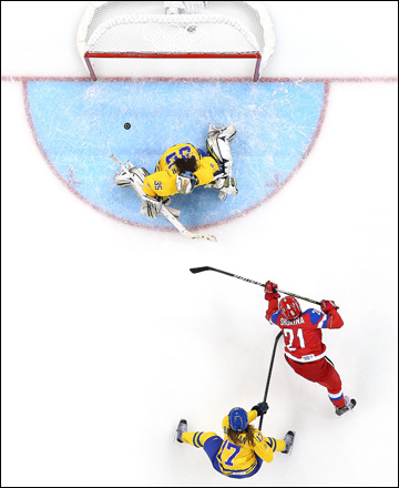 13 февраля 2014 года. Сочи. XXII зимние Олимпийские игры. Хоккей. Женщины. Групповой этап. Швеция — Россия — 1:3