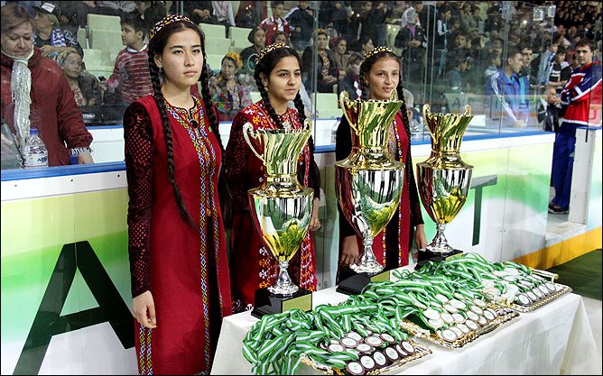 В Туркменистане тоже есть хоккей