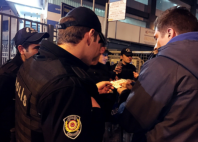 «В итоге нам помогли полицейские» «В итоге нам помогли полицейские»