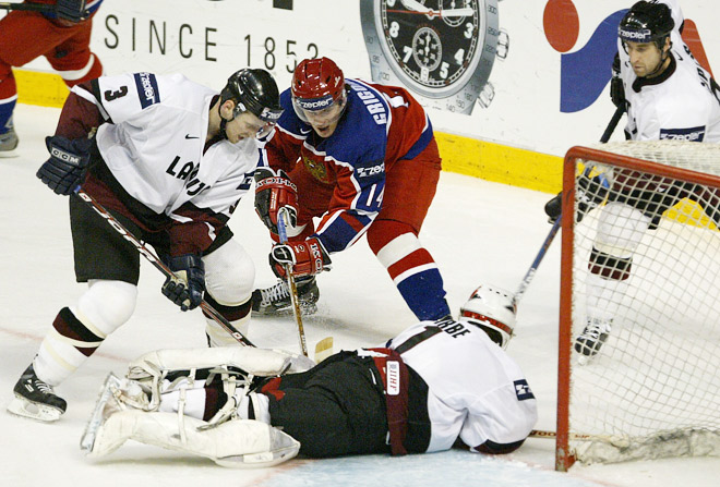 Чемпионат мира по хоккею 2003 года. Латвия — Россия — 2:1