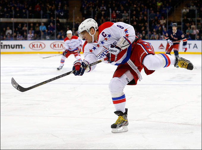Александр Овечкин возглавил гонку снайперов НХЛ