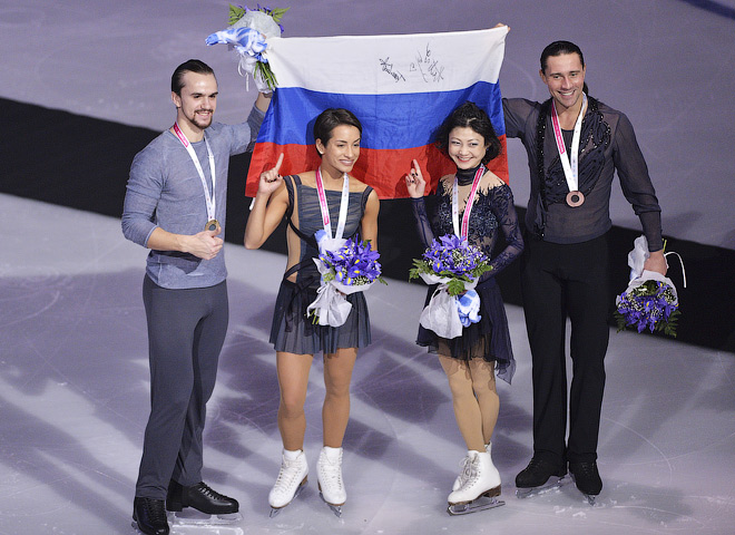 Senior  - Final Grand Prix  2015/2016  - Страница 35 1449903221_b_fjodor-klimov-ksenija-stolbova-juko-kavaguti-aleksandr-smirnov