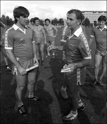 Алексей Касатонов (слева) и Виктор Тихонов в Новогорске. 1984 год