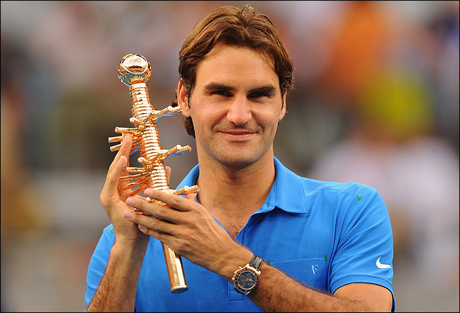 1337003662_b_federer-v-tretij-raz-vyigral-glavnyj-priz-turnira-v-madride.jpg