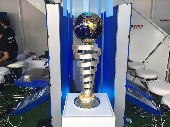 Кубок мирового победителя по игре Pro Evolution Soccer 2015 Кубок мирового победителя по игре Pro Evolution Soccer 2015