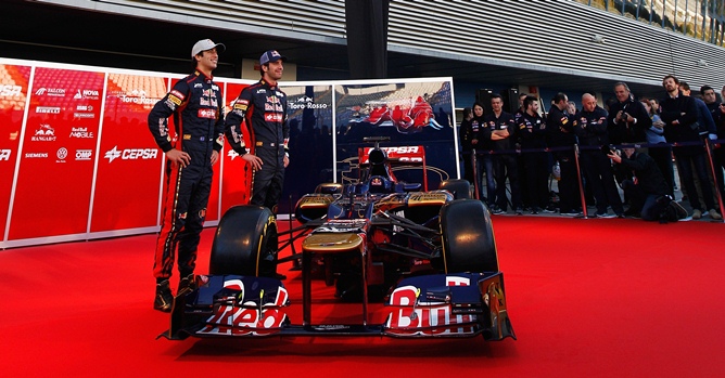 "Торо Россо" STR7 "Торо Россо" STR7