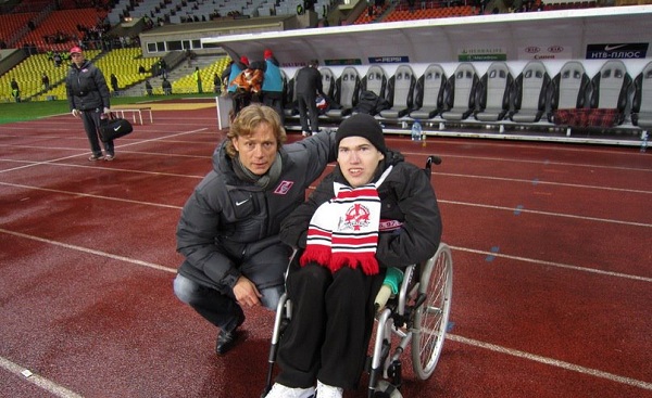 Валерий Карпин и болельщик