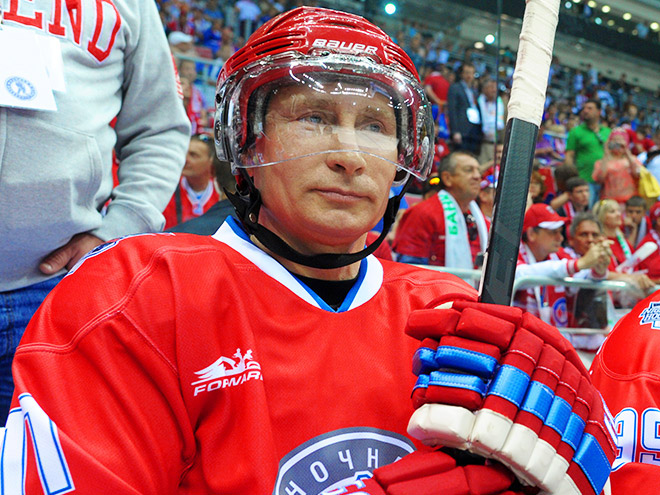 Путин и&nbsp;Шойгу сыграли в&nbsp;хоккей
