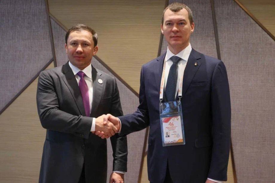 Глава World Boxing Геннадий Головкин и Михаил Дегтярёв