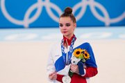 Соперница Кабаевой и опытная украинка. Кто засудил российских гимнасток на Олимпиаде