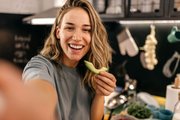 Фитнес-нутрициолог назвала важный продукт для женского здоровья и красоты