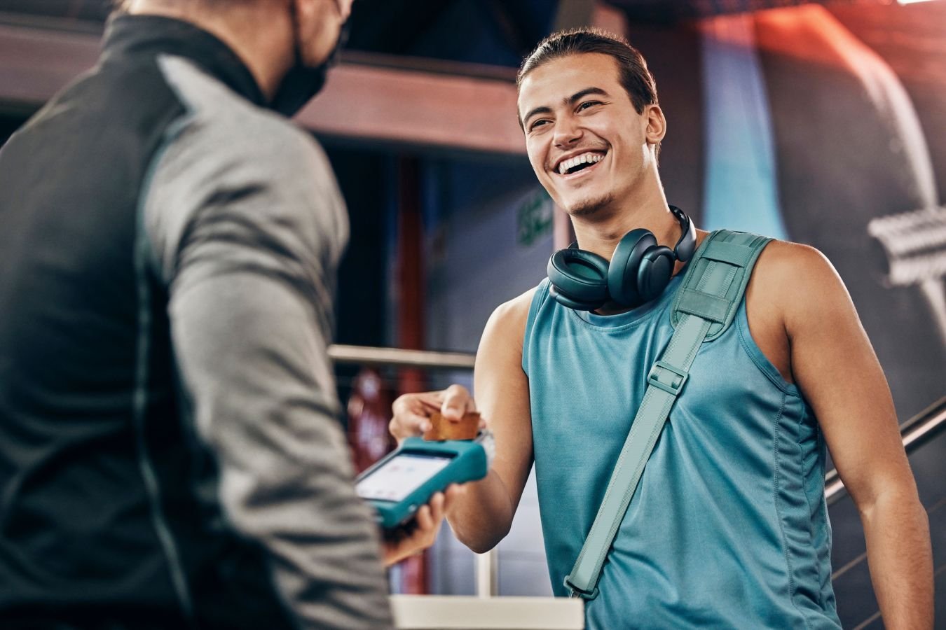 Почему у одних вечно нет денег, а у других есть?