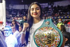 17-летняя мексиканка переписала историю бокса