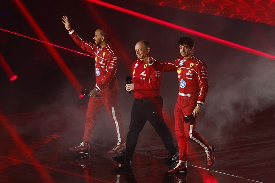 Льюис Хэмилтон, Фредерик Вассёр и Шарль Леклер на F1 75 Live