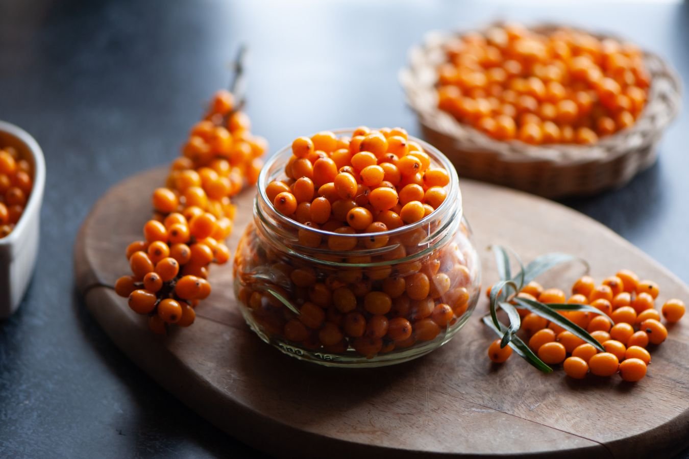 Гастроэнтеролог рассказал, кому нельзя есть облепи