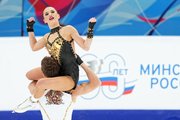 Как дела у нашей фигуристки, которую отпустили в США? Уже соревнуется с новым партнёром