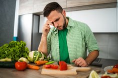 Почему 1500 калорий мало для взрослого человека?