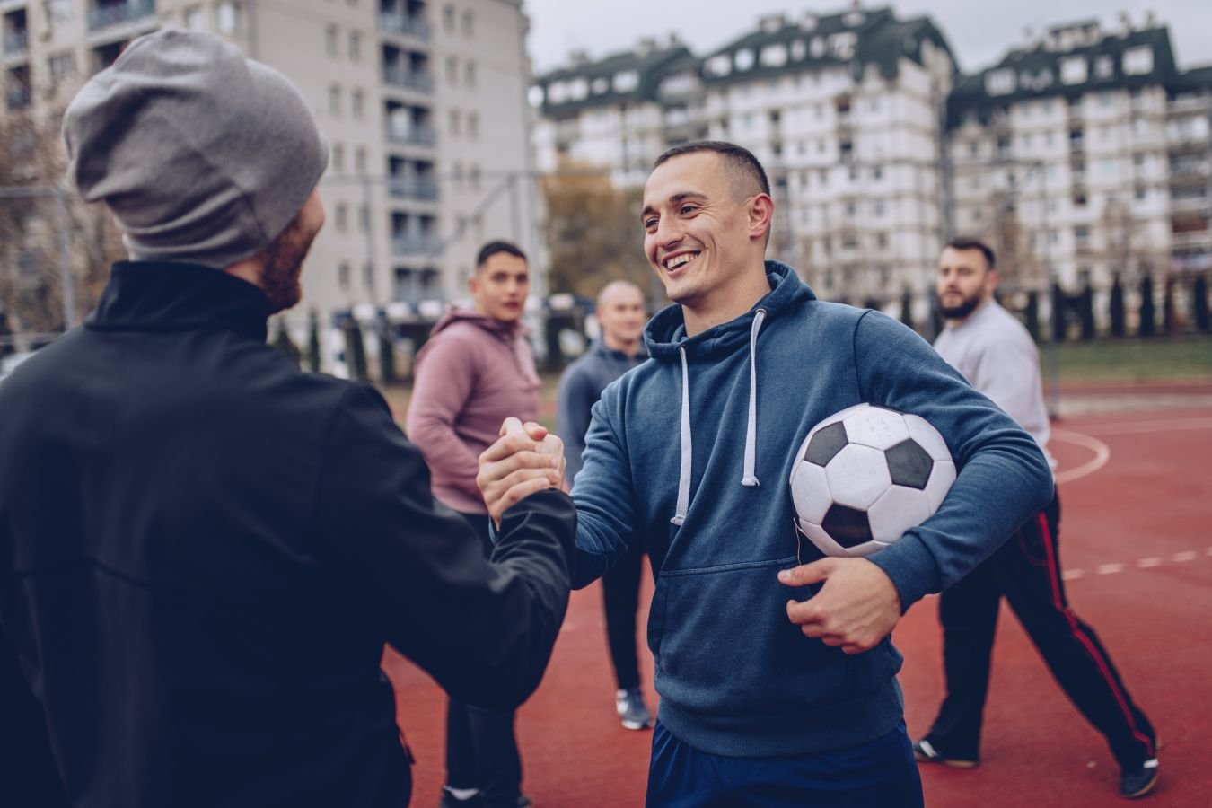 Что такое дружба и как научиться заводить друзей