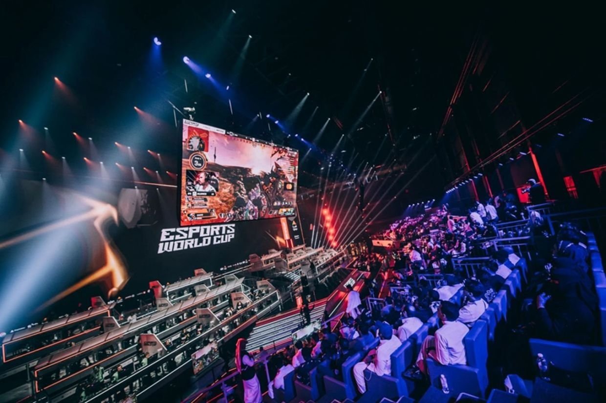 Турнир по Apex Legends на Esports World Cup 2025