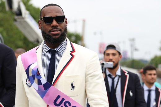 Леброн не идёт в кабинет владельцев. У Короля планы крупнее НБА