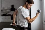 Как обустроить спортивный зал дома? Подбираем нужный инвентарь с тренером