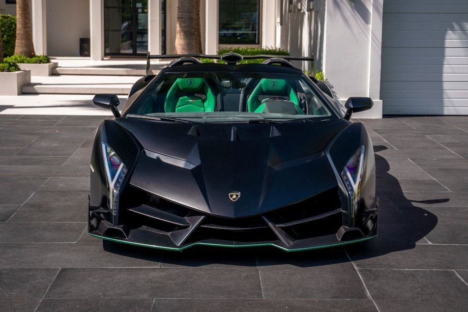 Lamborghini Veneno Roadster