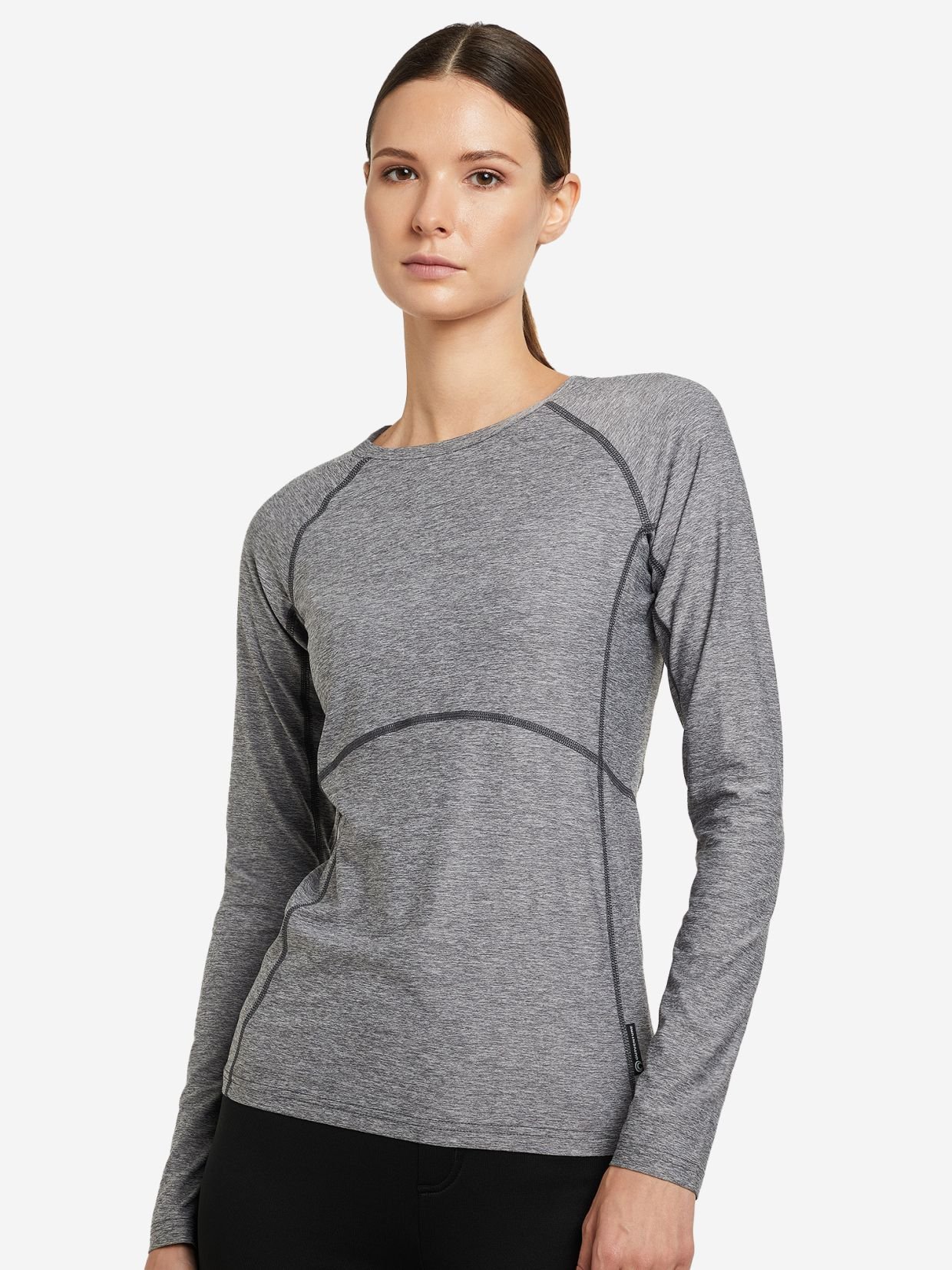 Лонгслив женский Outventure (ткань с технологией +ADD QUICKDRY), 799 рублей 