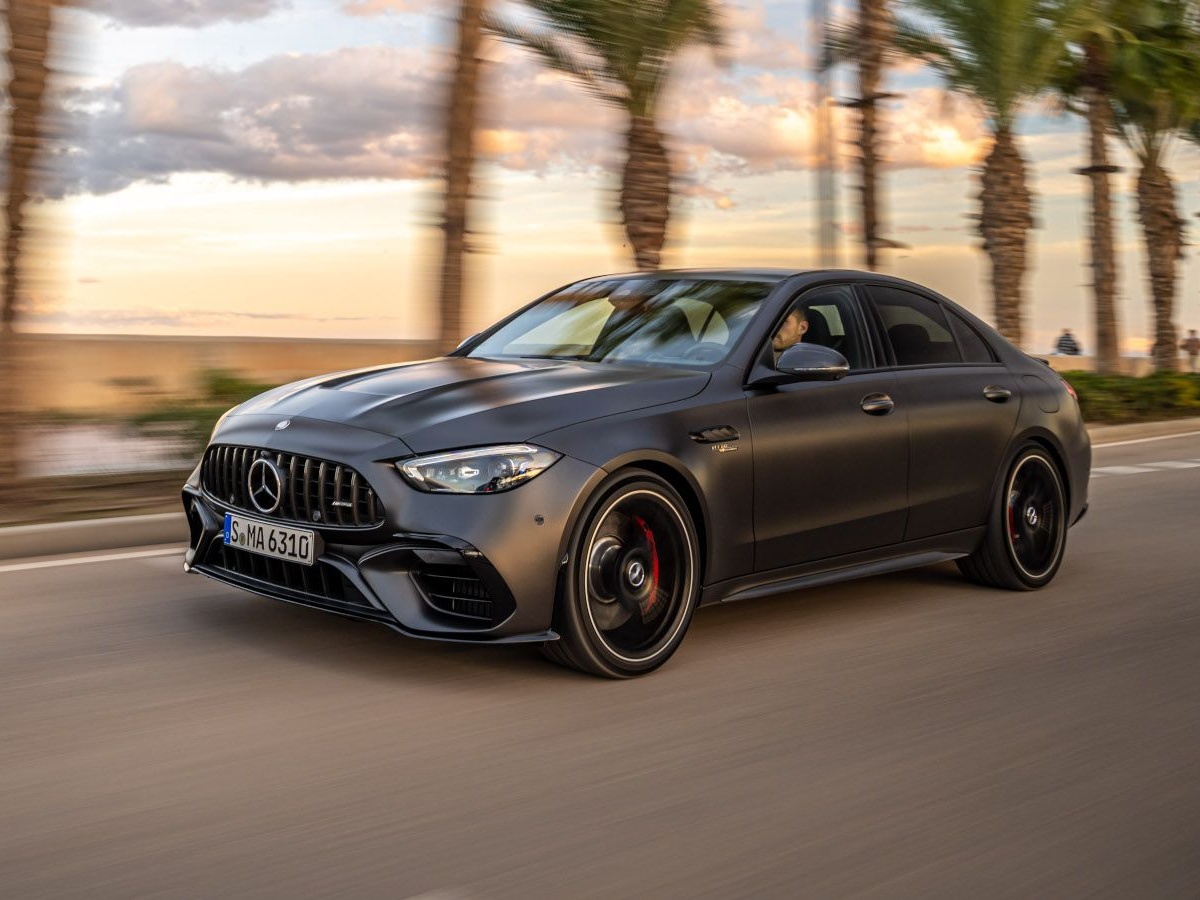 Мерседес AMG C 63