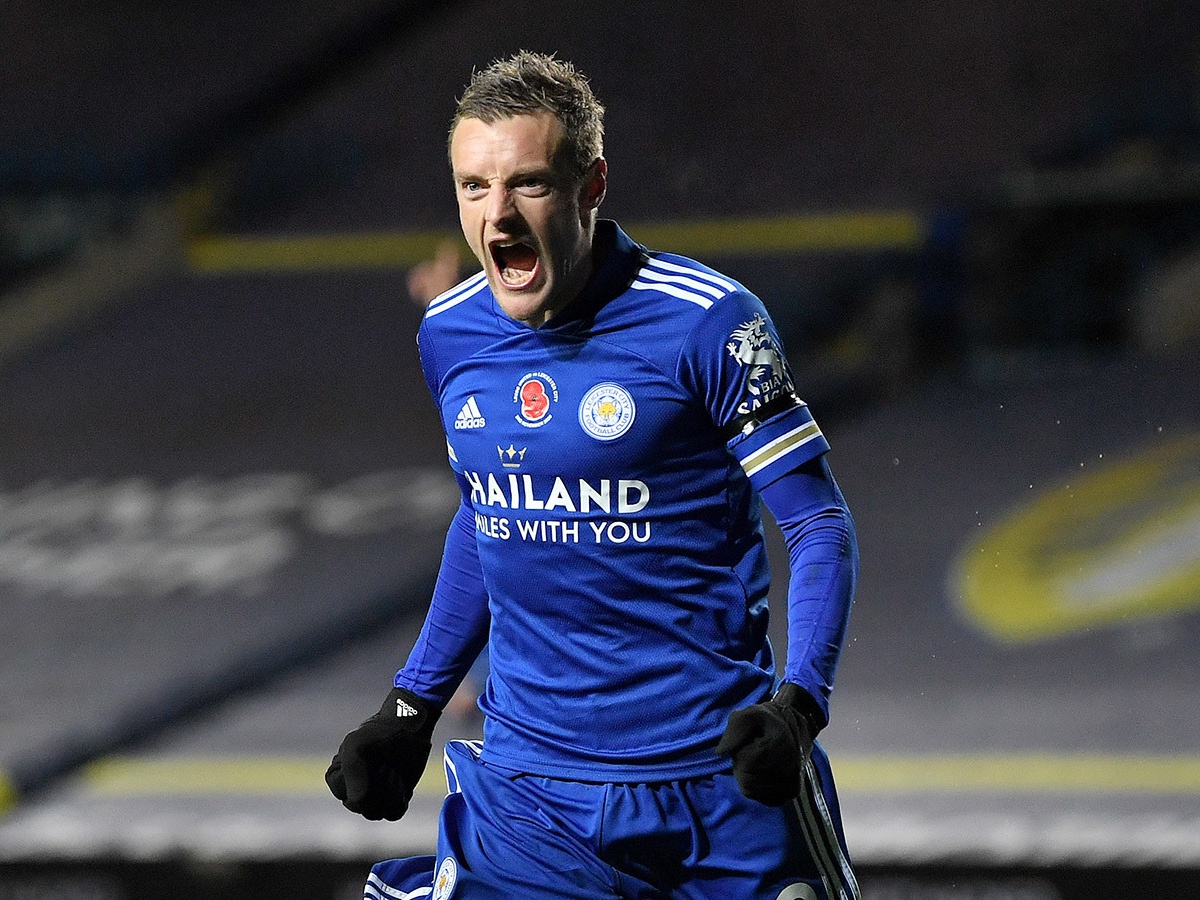 dzhejmi vardi sbil uglovoj flag s