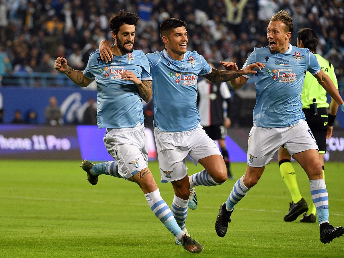 lacio obygral yuventus v matche za