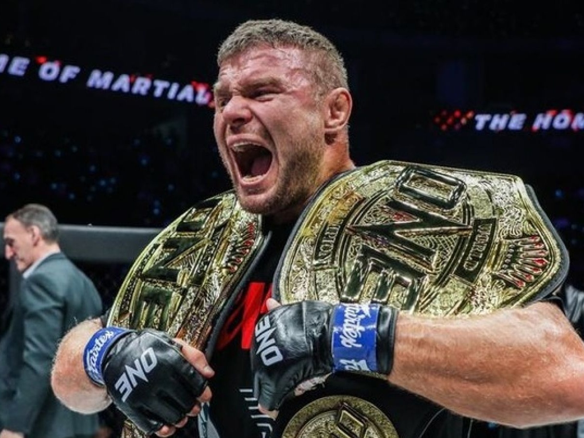 One Championship: Анатолий Малыхин — Арджан Бхуллар, титульный бой, кто  победил, результат боя, исход поединка - Чемпионат