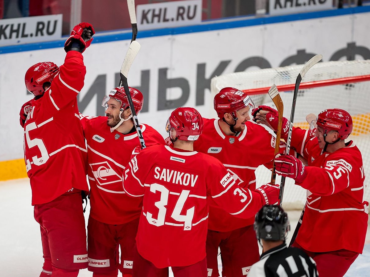 Итоги первой половины регулярного чемпионата КХЛ в Западной конференции,  лидерство «Спартака», проблемы СКА и ЦСКА - Чемпионат