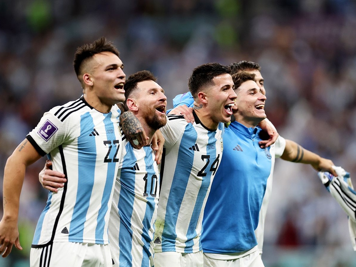 Нидерланды — Аргентина — 2:2 (3:4 пен.), обзор матча 1/4 финала чемпионата  мира по футболу в Катаре, 9 декабря 2022 - Чемпионат
