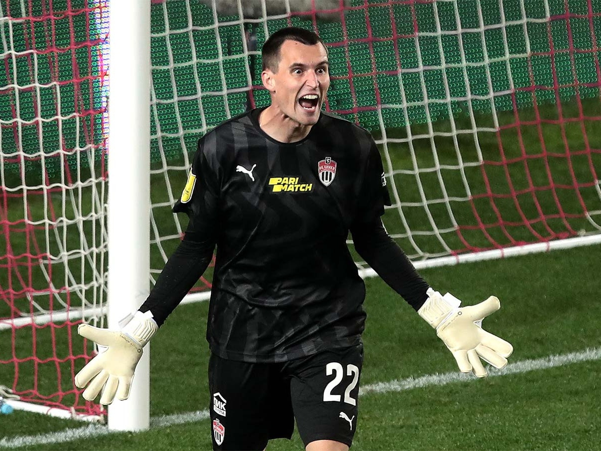 kak vratar himok ilya lantratov stal