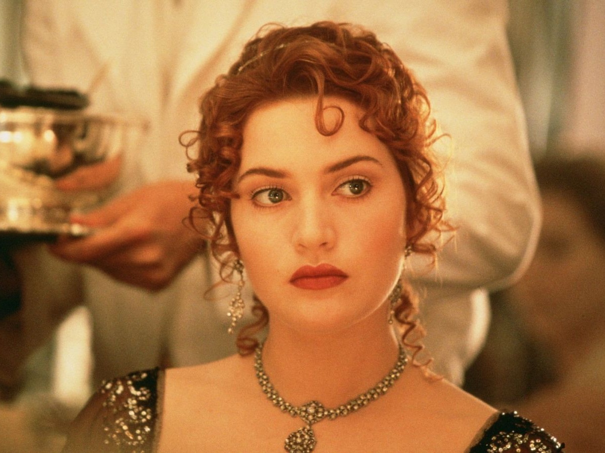 Орыс порно арулары Жыныс мүшесі қынап ішіндегі бейне