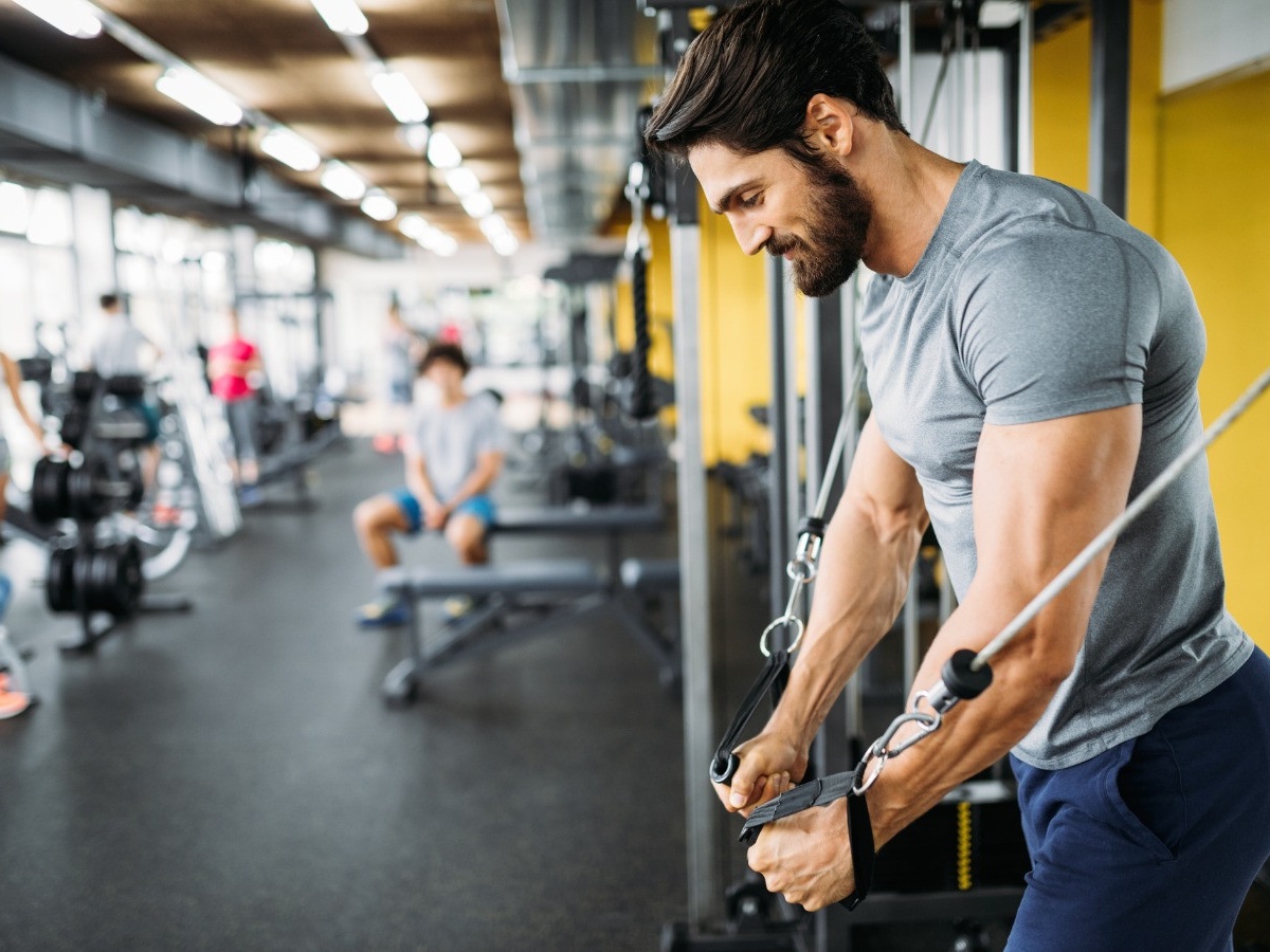 Методы повышения мышечной массы и ускорения роста после тренировок в зале