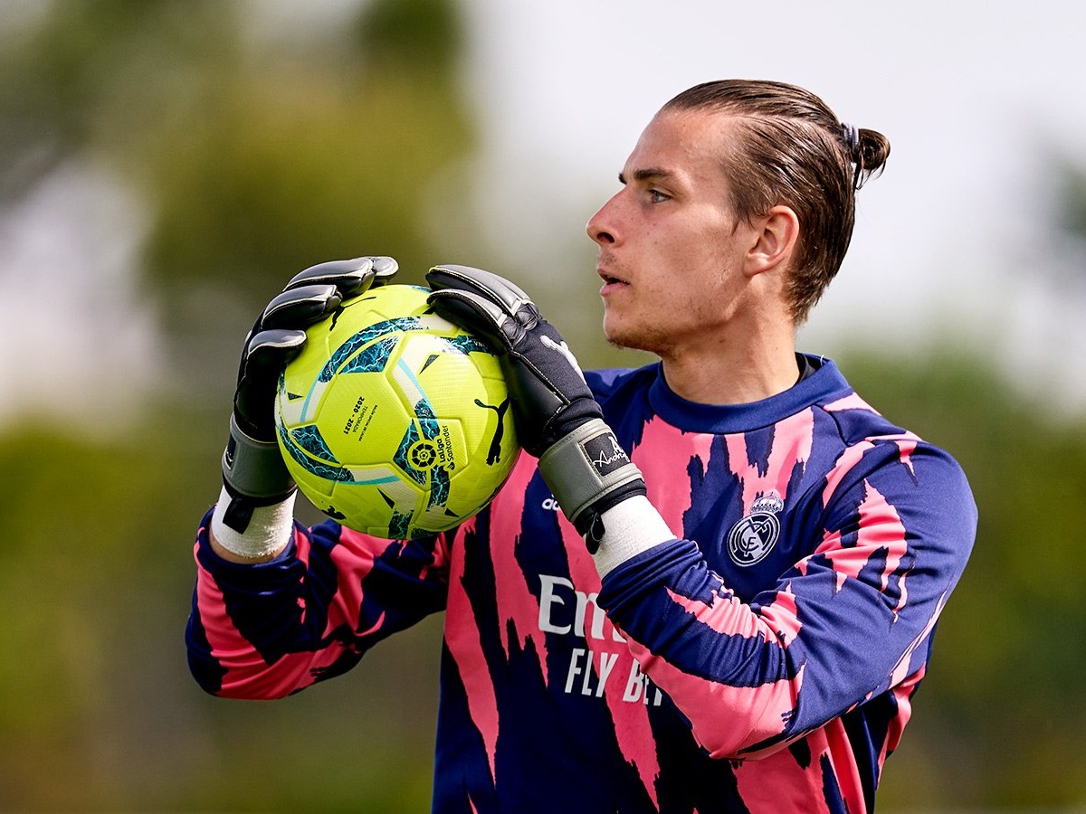 Ukrainec Lunin Sygral Za Real S Kapitanskoj Povyazkoj Foto Chempionat