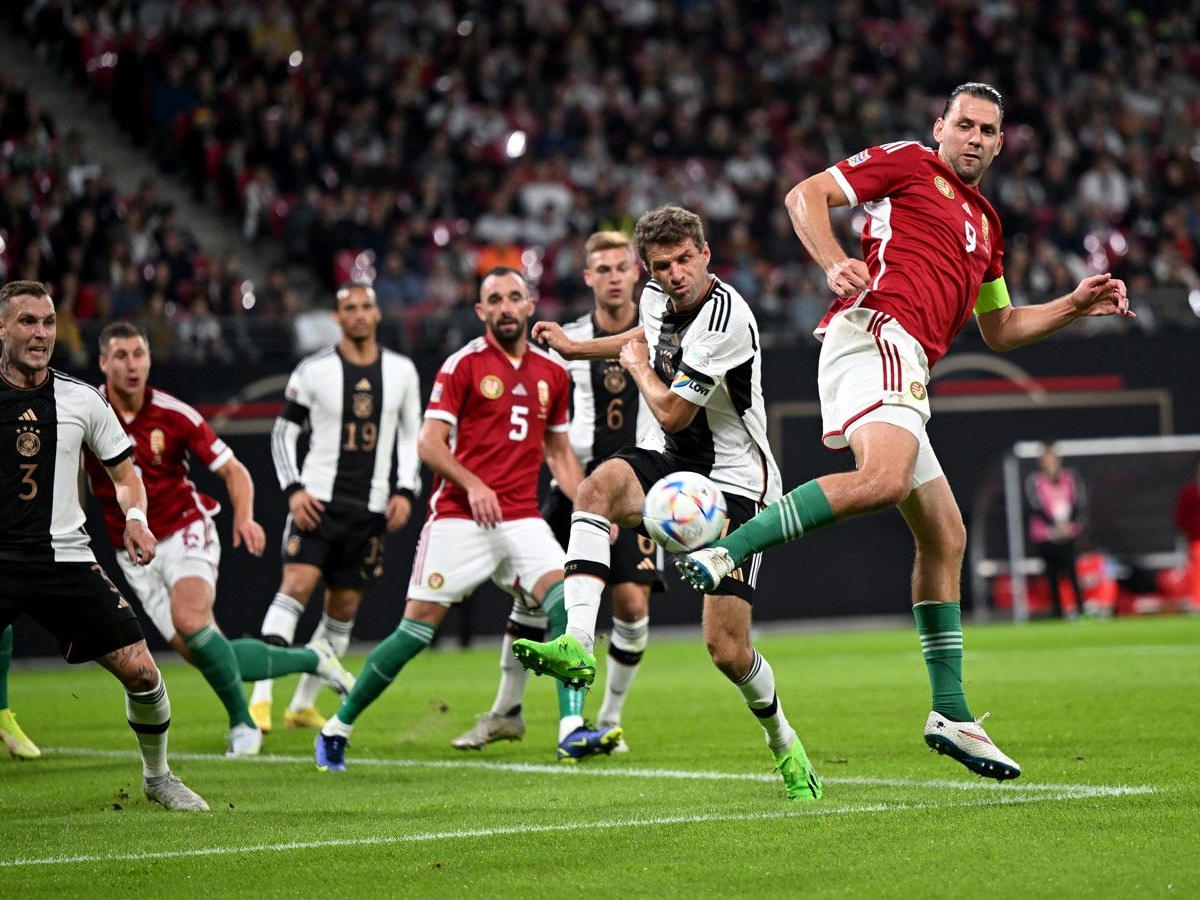 Гол пяткой Адама Салаи в матче Германия — Венгрия, видео гола, Лига наций,  23 сентября 2022 года - Чемпионат