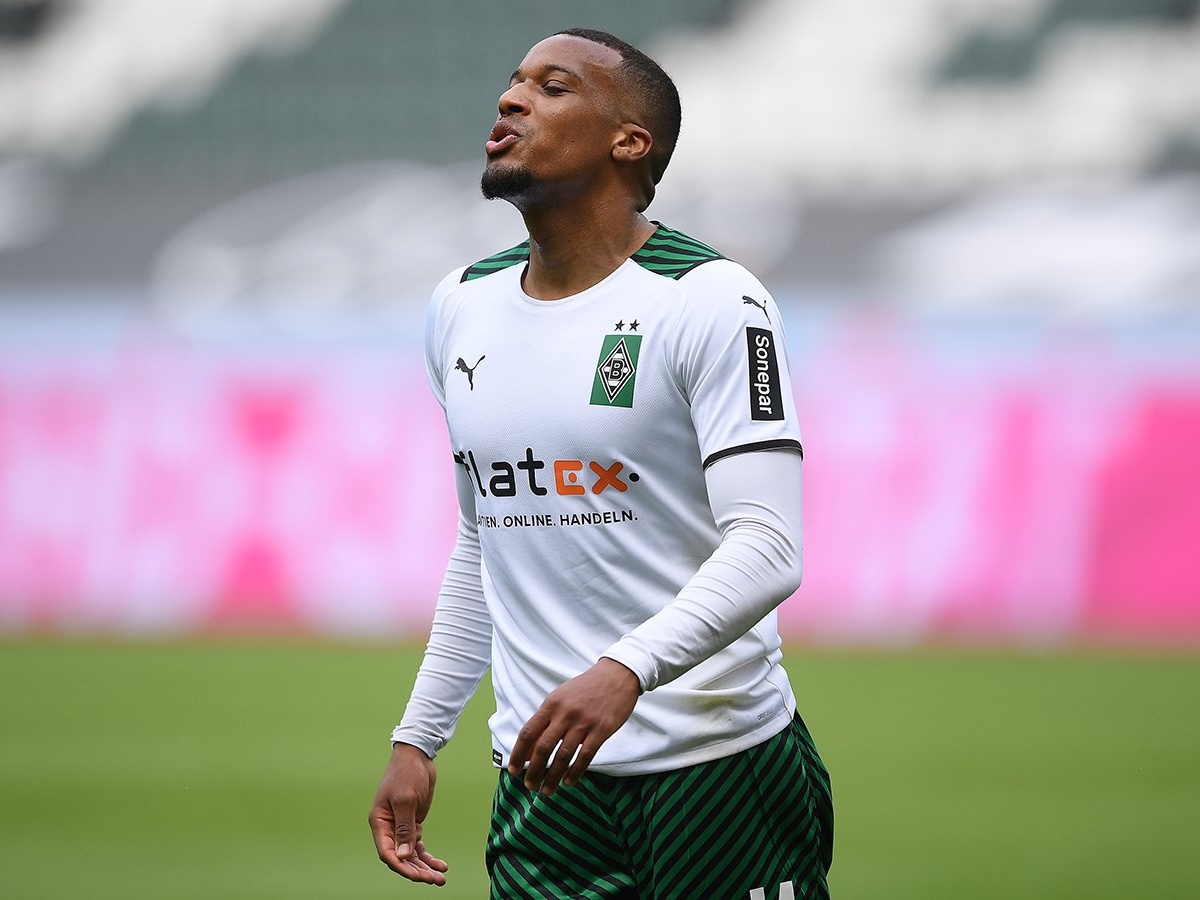 «Зенит» не интересуется нападающим мёнхенгладбахской «Боруссии» Плеа -  Чемпионат