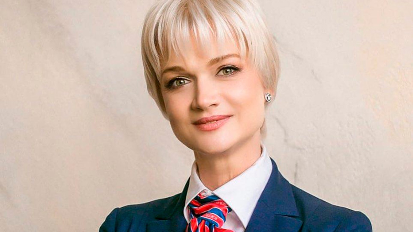 Қыз, жігіт және бисексуалды порно