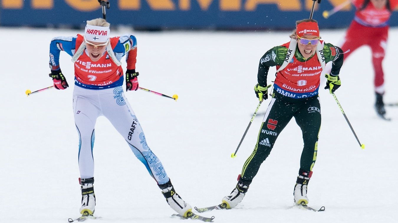 Маған укол салып, сиқырлады Таз әкесі жаттықтырушы трахает оның қызы инцест