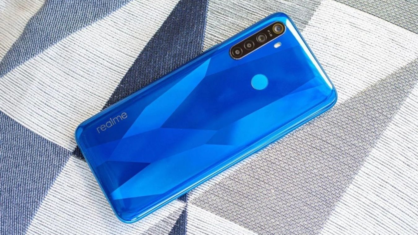 Китайские смартфоны Realme блокируют в России - Чемпионат