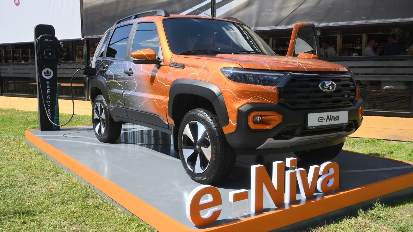 На ПМЭФ представлен концепт электрической Lada Niva - Чемпионат