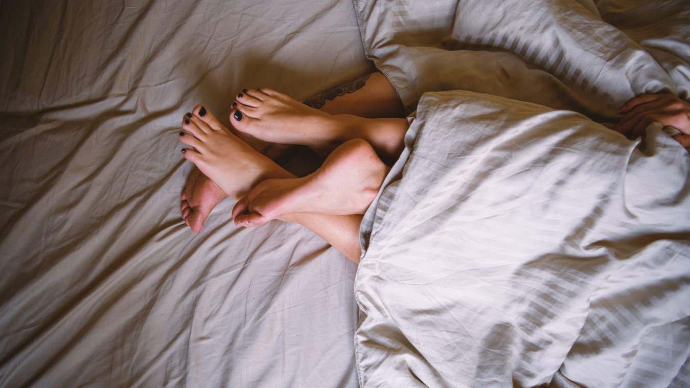 Как отличить любовь от полового влечения: объясняет ученый - grantafl.ru