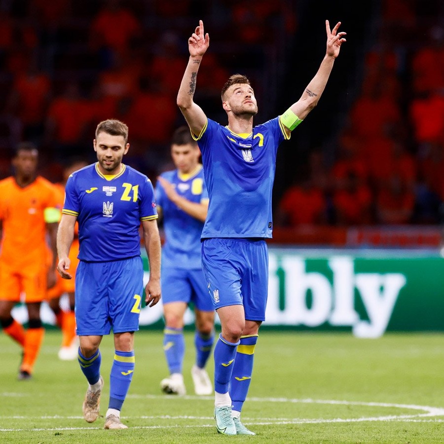 Evro 2020 Niderlandy Ukraina 3 2 Reakciya Socsetej Sravnenie So Sbornoj Rossii Chempionat