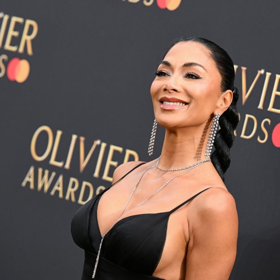 Николь Шерзингер трафиктенеді Николь Шерзингер трафиктенеді