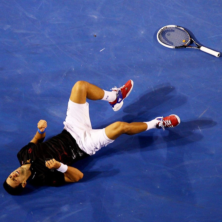 Новак Джокович выиграл Australian Open — 2012, финал с Рафаэлем Надалем — самый  длинный в истории ТБШ: 5 часов 53 минуты - Чемпионат